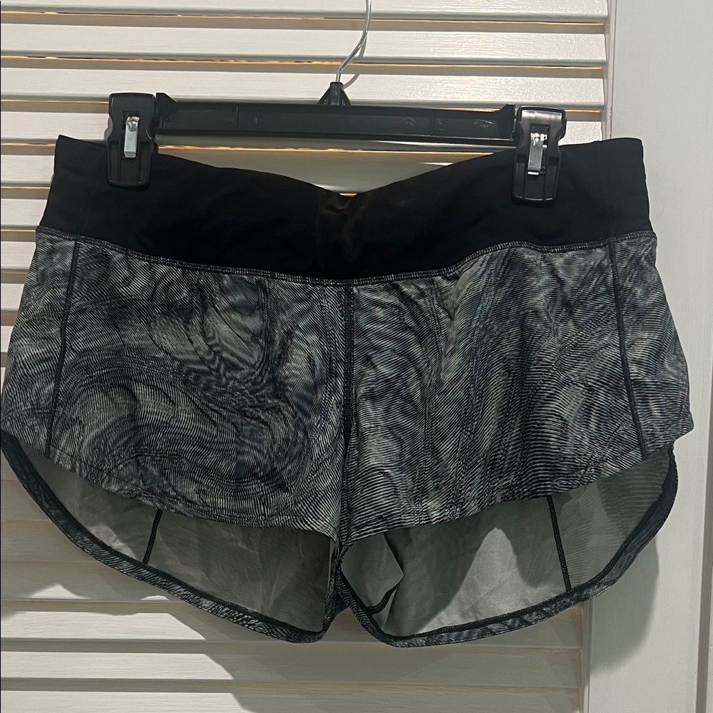 Women's lululemon shorts size 8